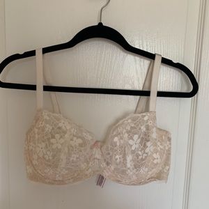 Victoria’s Secret unlined bra